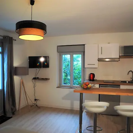 Daire Moderne, Hypercentre De Cholet, Arrivee Autonome ! Cholet